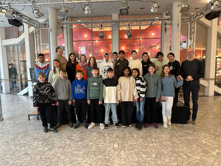 Theaterbesuch der E5