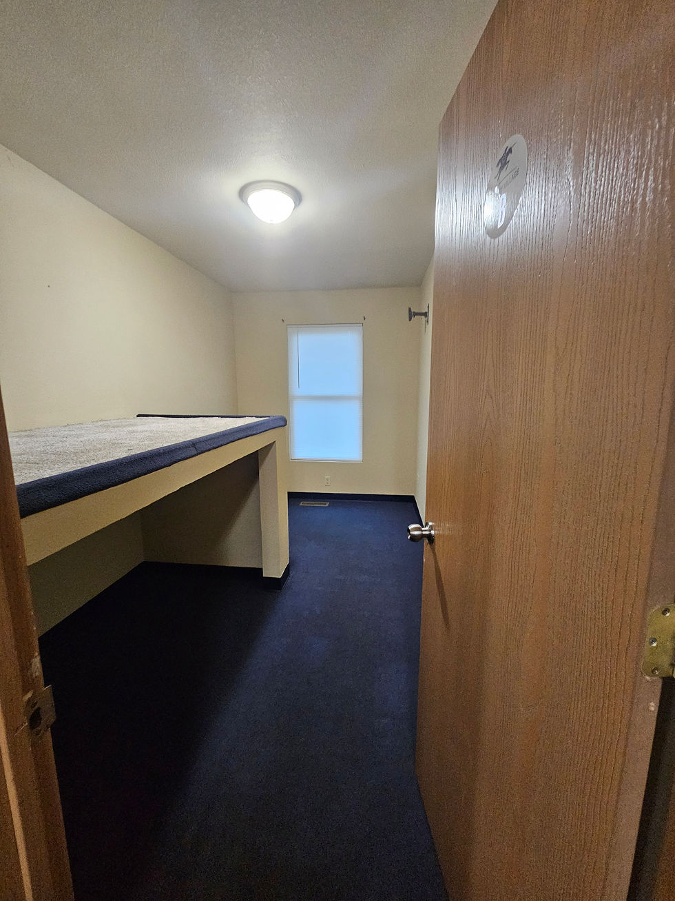 bedroom b