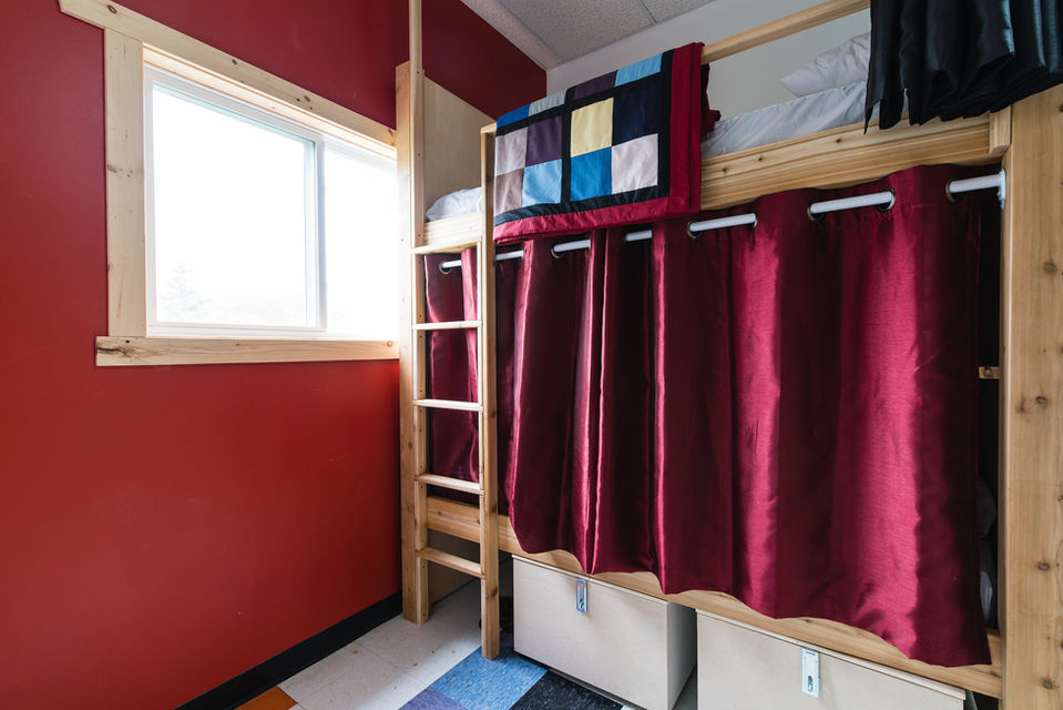 4 bed dorm