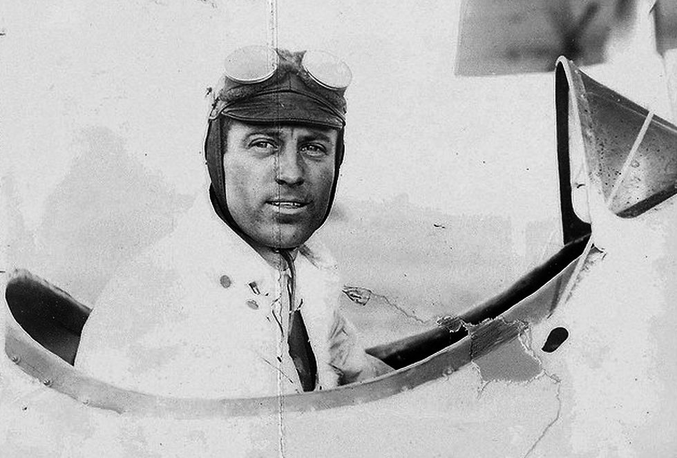 Golfer Albert Bond Lambert
