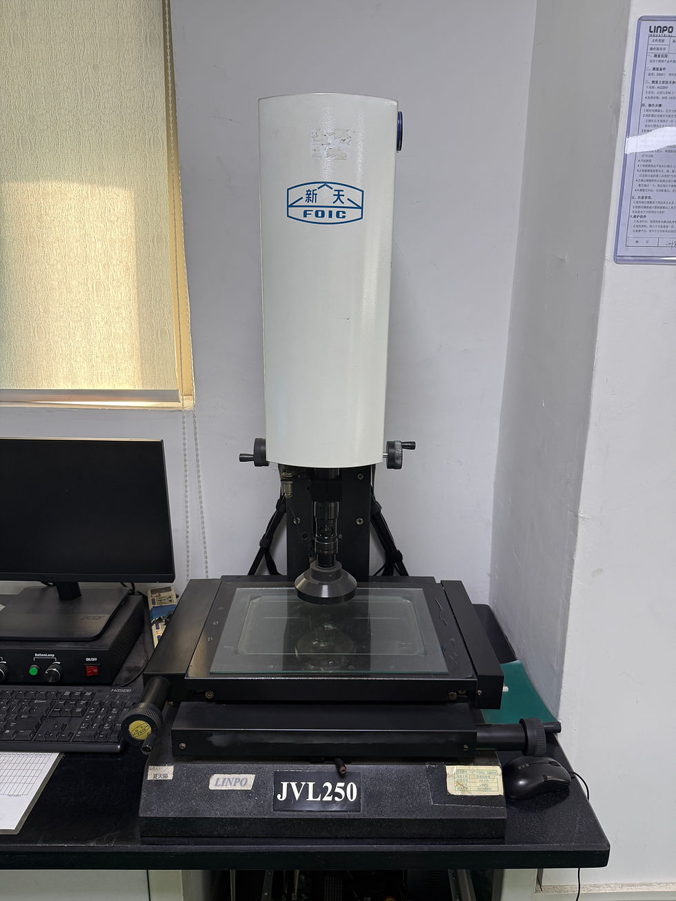 Optical Profile Projector