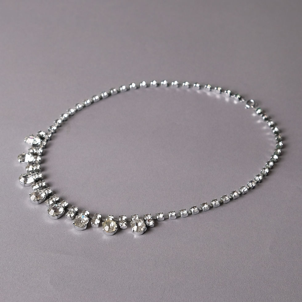 Thumbnail: Vintage Crystal Necklace