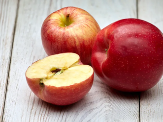 8 Health Benefits of Eating Apples Every Day