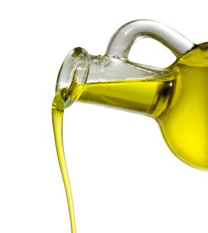 5 Reasons To Load Up On Olive Oil Now