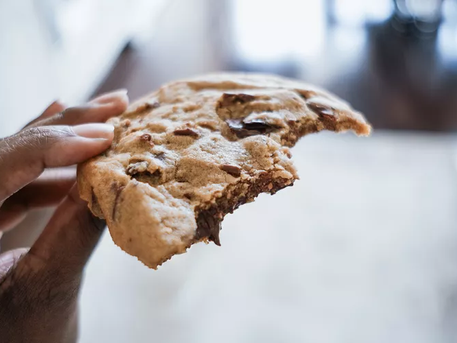 7 Common Causes of Sugar Cravings and How to Keep Them in Check