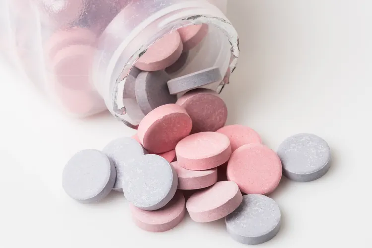 Oversuing 5 Potential Side Effects of Overusing Antacids