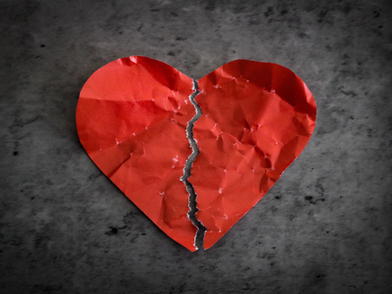 Cardiologist Who Survived a Heart Attack Shares 2 Surprising Symptoms Not to Ignore
