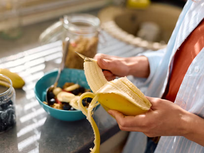 Here’s Exactly What Happens to Your Cholesterol When You Eat Bananas