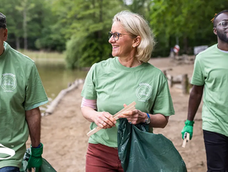 How to Make Volunteering a Part of Your Wellness Routine