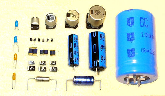 Electrolytic_capacitors-P1090328.jpeg