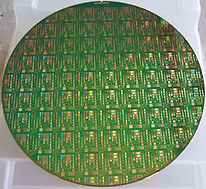 Wafer após aplicação do circuito.jpg