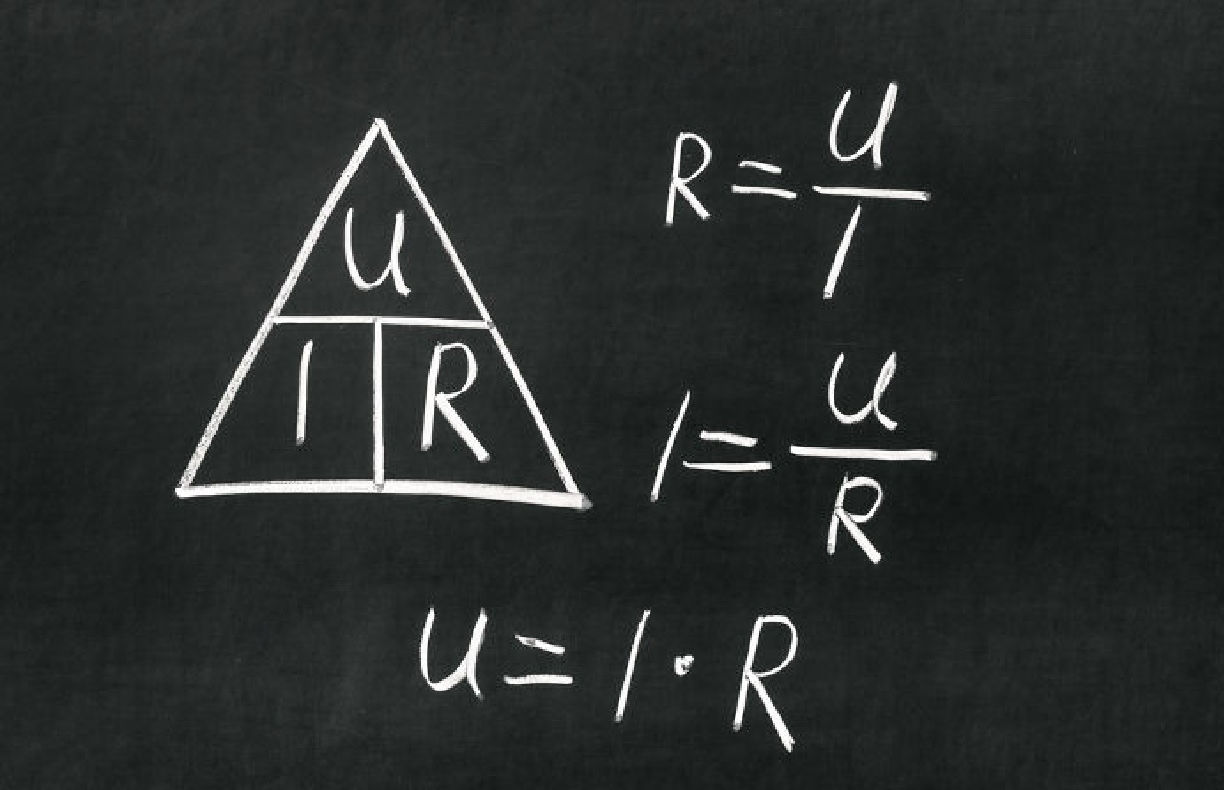 macete do triangulo, 1a lei de ohm.jpg