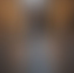 10 outfits elegantes y modernos con jeans wide leg para Mujeres Profesionales