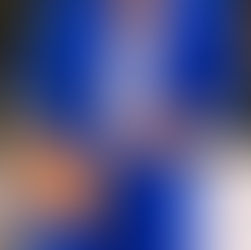 Outfits con blazer azul rey