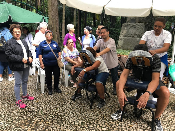 sempre bacana quick massage.jpeg