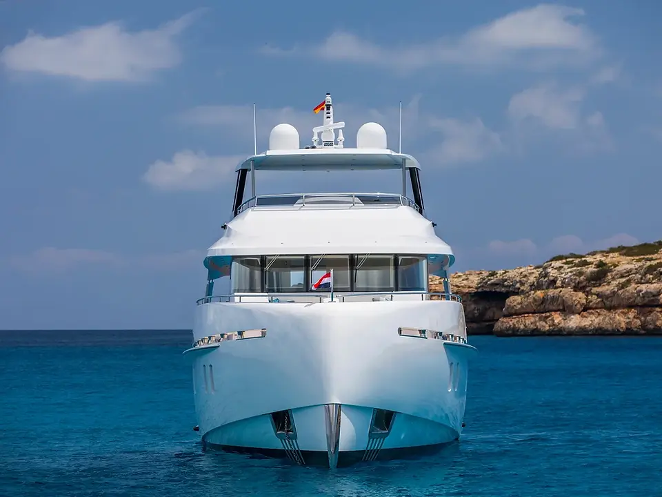 VANQUISH 82 — view 8