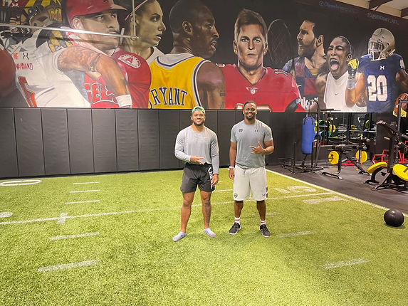 Pro players Cj and Ty