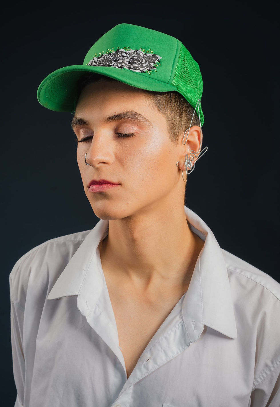 Thumbnail: Fancy elf ears (single)