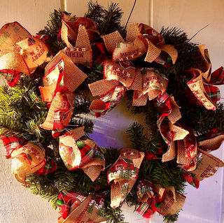 Farm Christmas Wreath for the Chicken Coop!