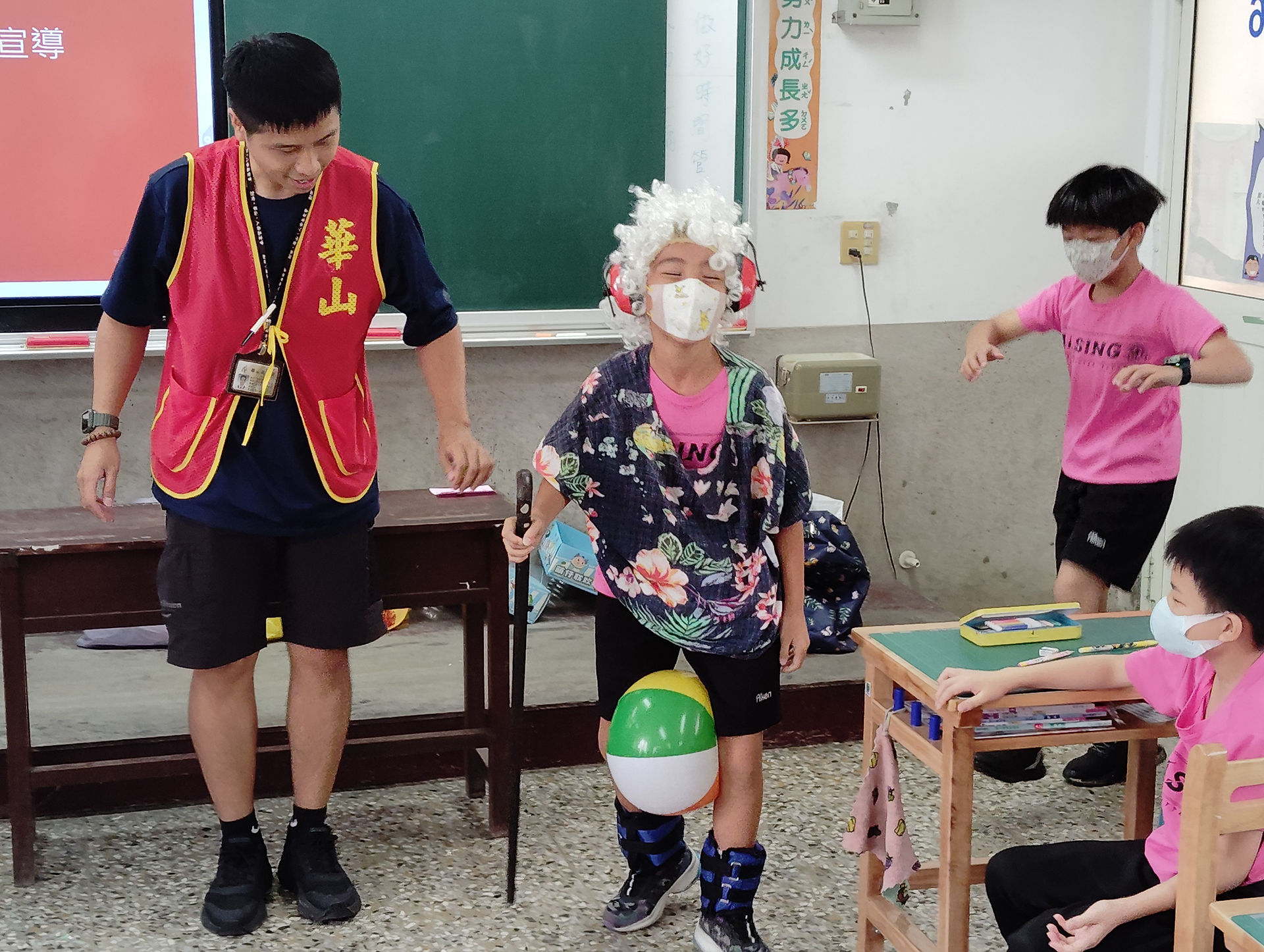 敬老體驗 Elderly Experience