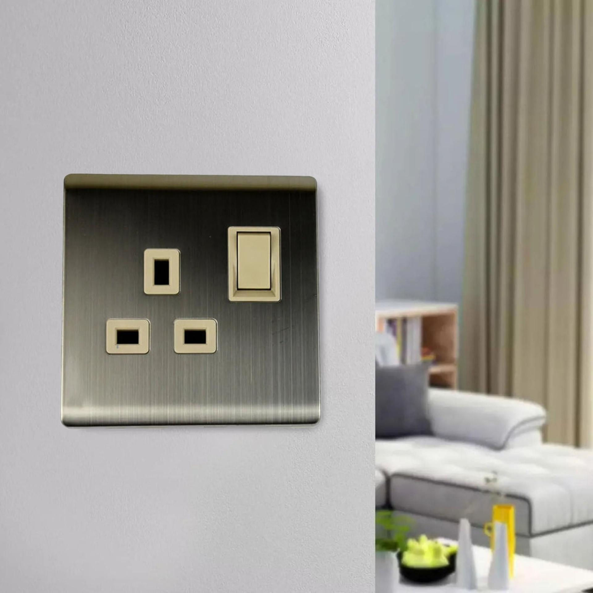 Double Wall Socket 13 Amp with 1/2 Gang and USB Charger | UK Plug Power Port