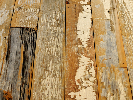 Key Warning Signs for Iowa Residents to Replace Their Home Flooring