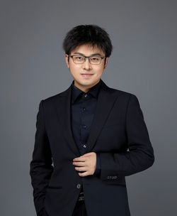 可边缘  Zhanglin, Hu-headshot