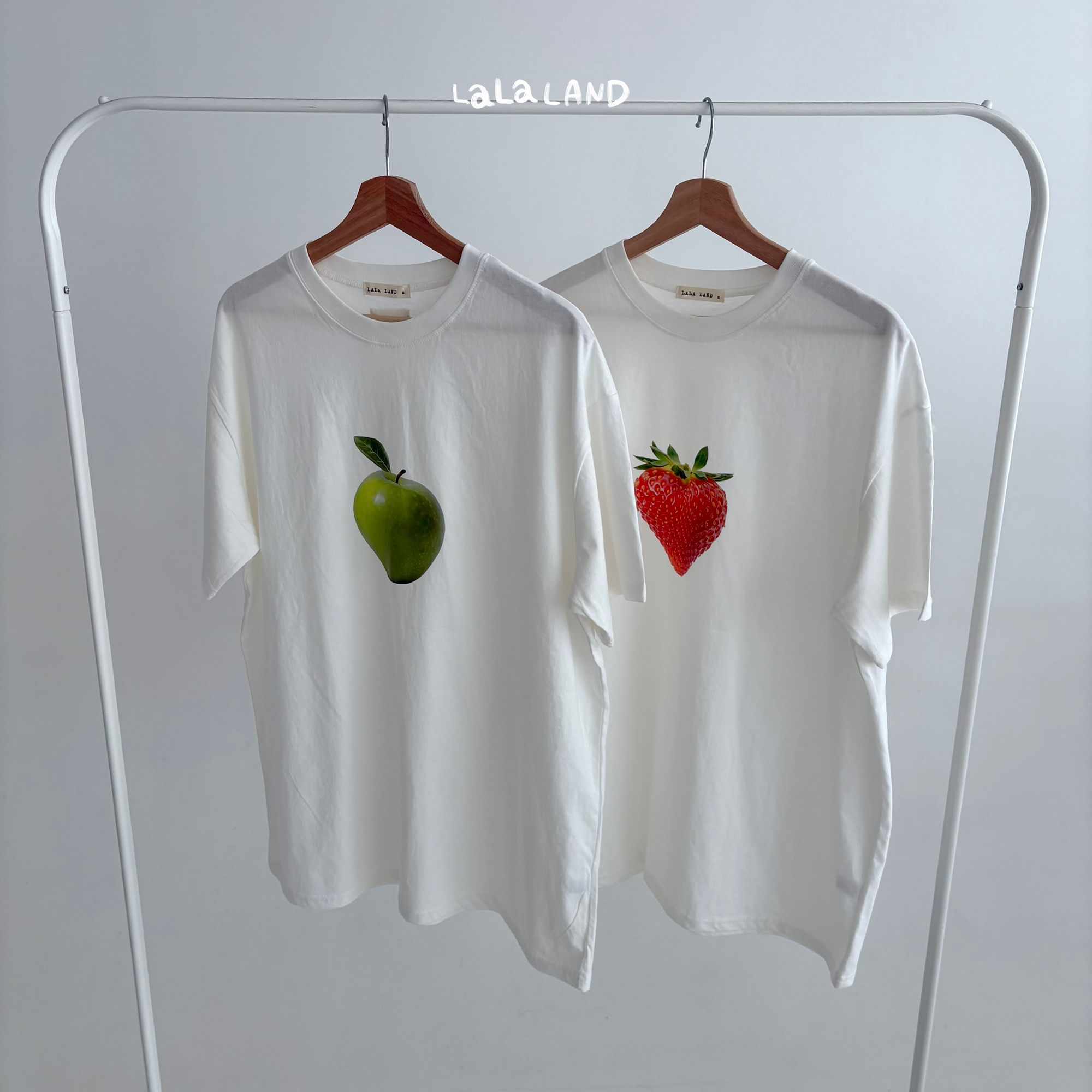 Mom) Berry Apple Tee