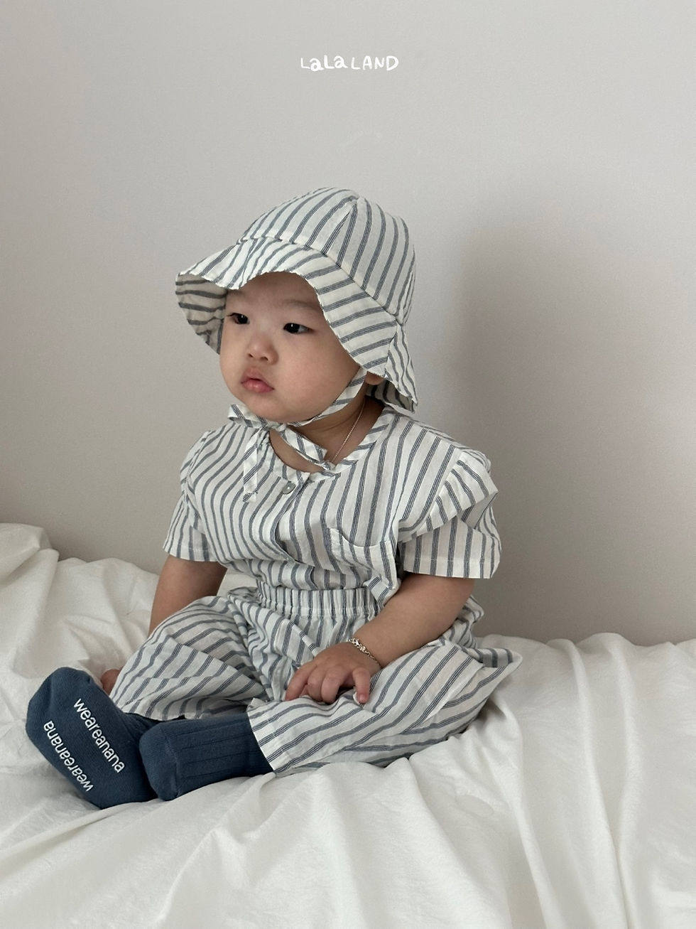 Thumbnail: Bebe) Papillon Shirt