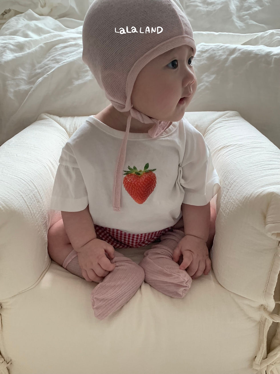 Thumbnail: Bebe) Berry Apple Tee