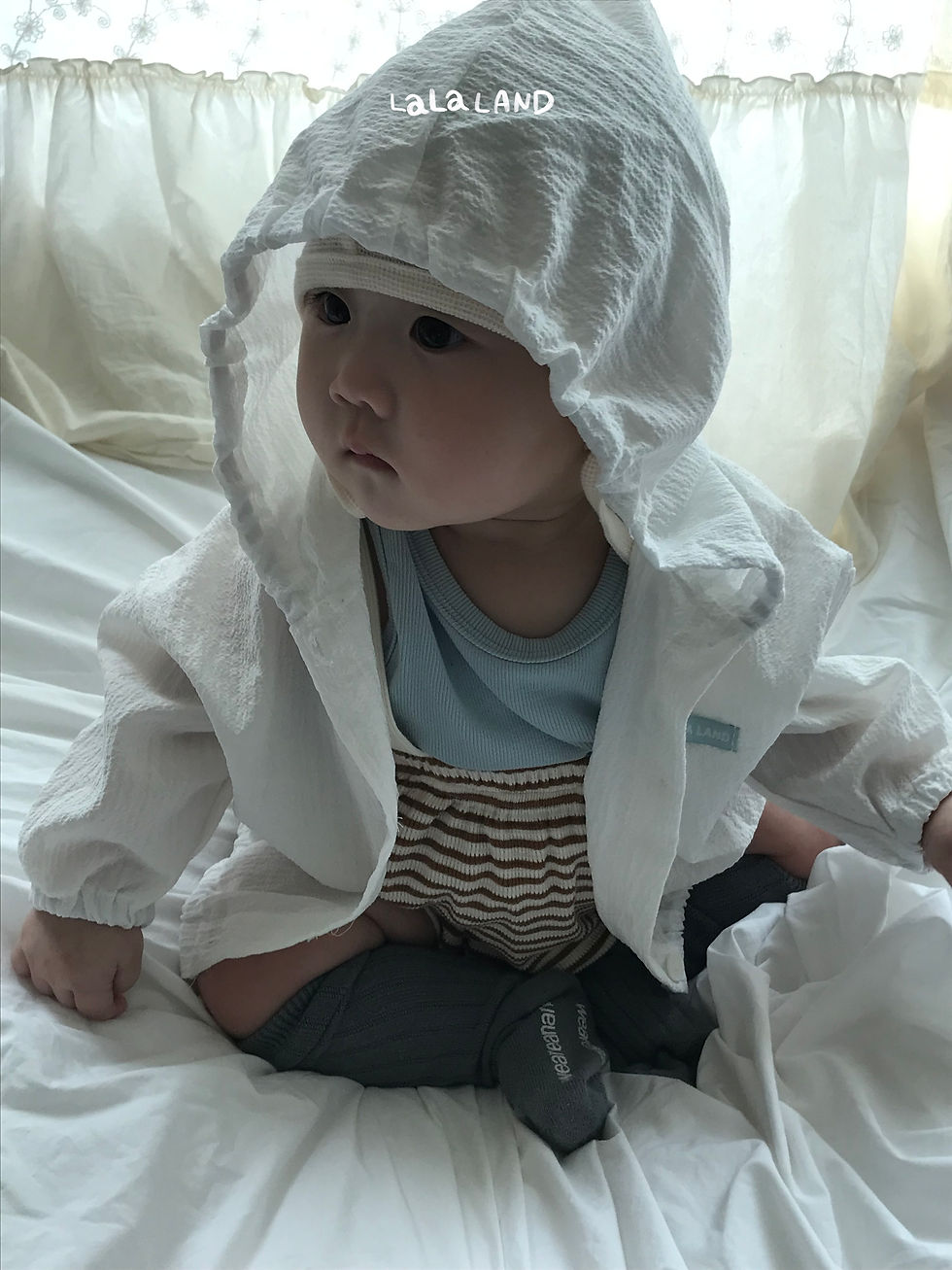 Thumbnail: Bebe) Creamy Hood Jacket
