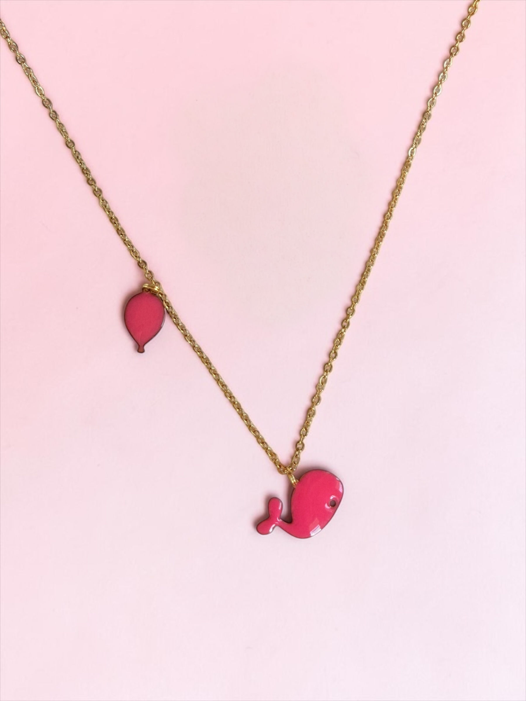 Collana balena fucsia