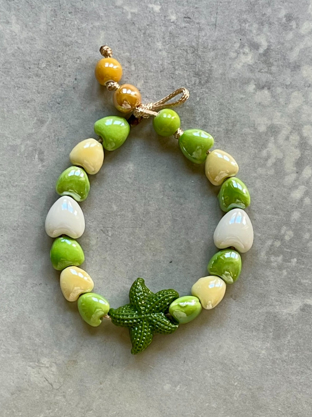 Bracciale in ceramica verde e bianco