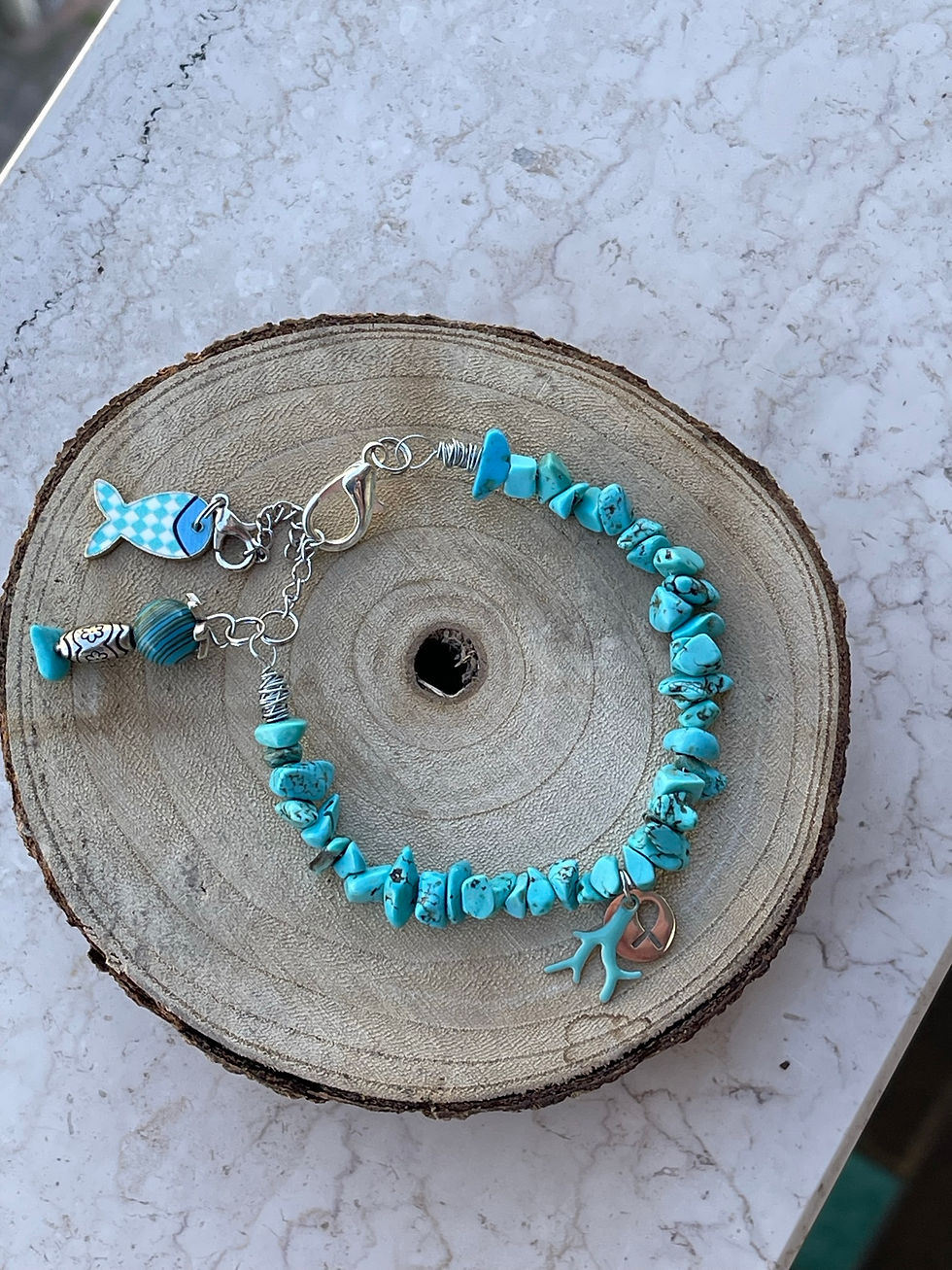 Miniatura: Bracciale semirigido con charms