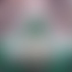 Review: "E-MOTION" - Au/Ra