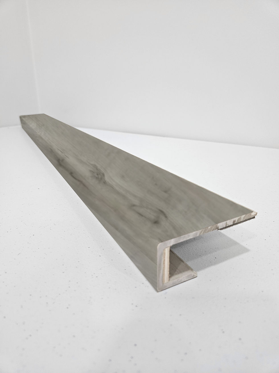 MSI Stone ULC Chalamet Oak Nosing