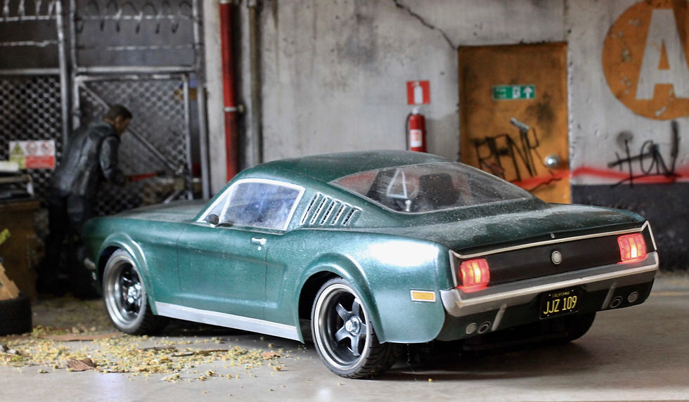 FORD MUSTANG