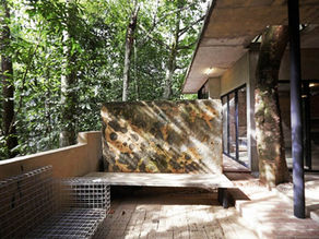A Retreat That Lets Nature Lead