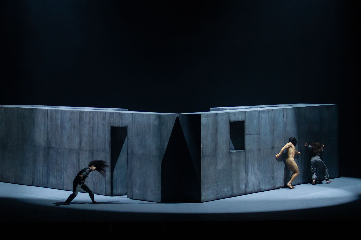 Physical Momentum > Francisco Cordova 