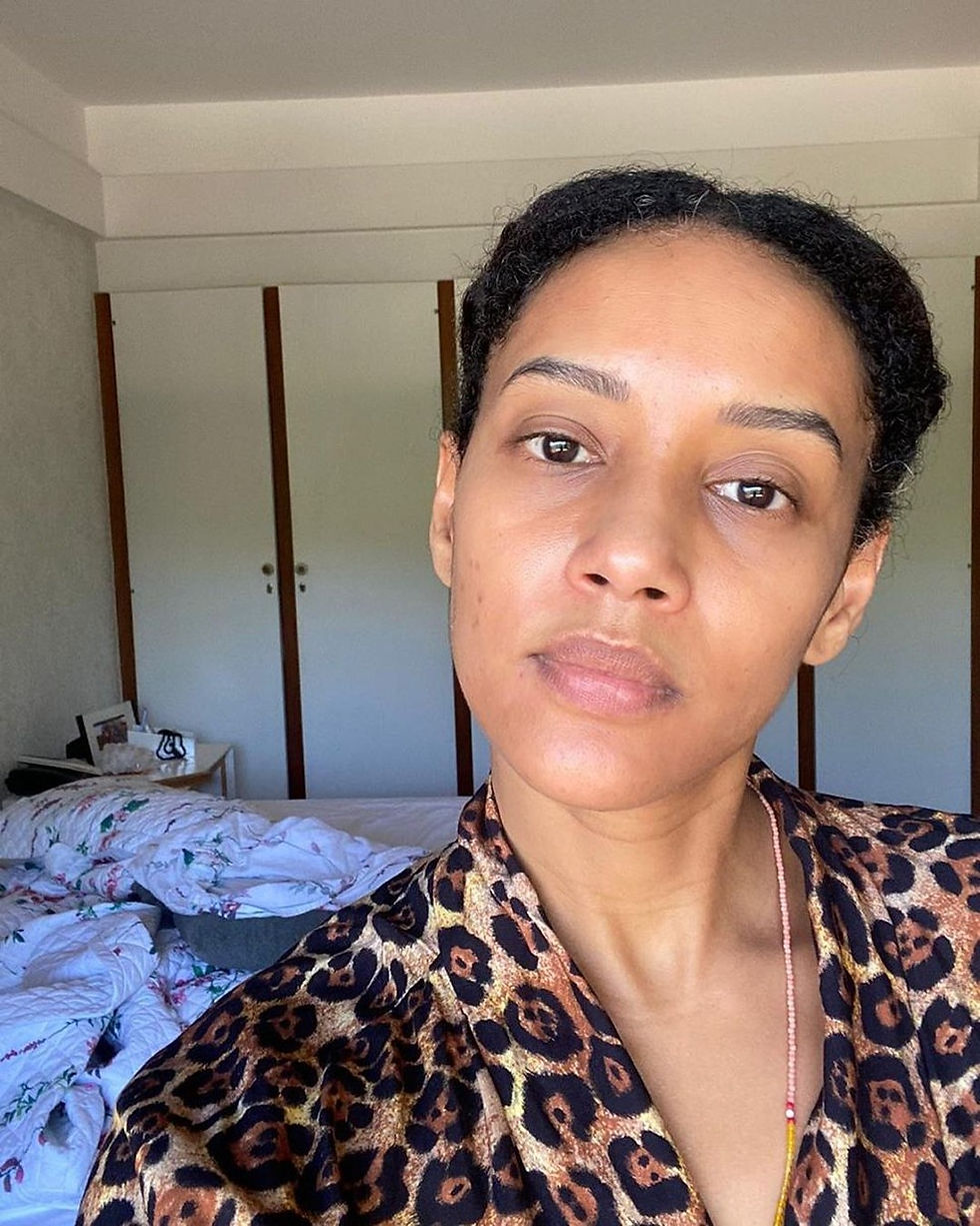 Veja galeria de mulheres lindas sem maquiagem para se inspirar