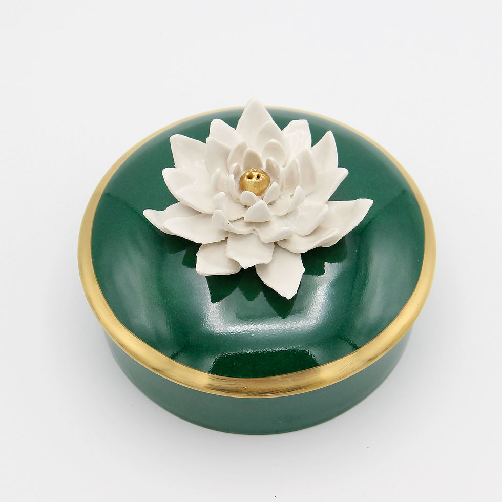 Thumbnail: Floral Sculptural Design with 24 karat Gold