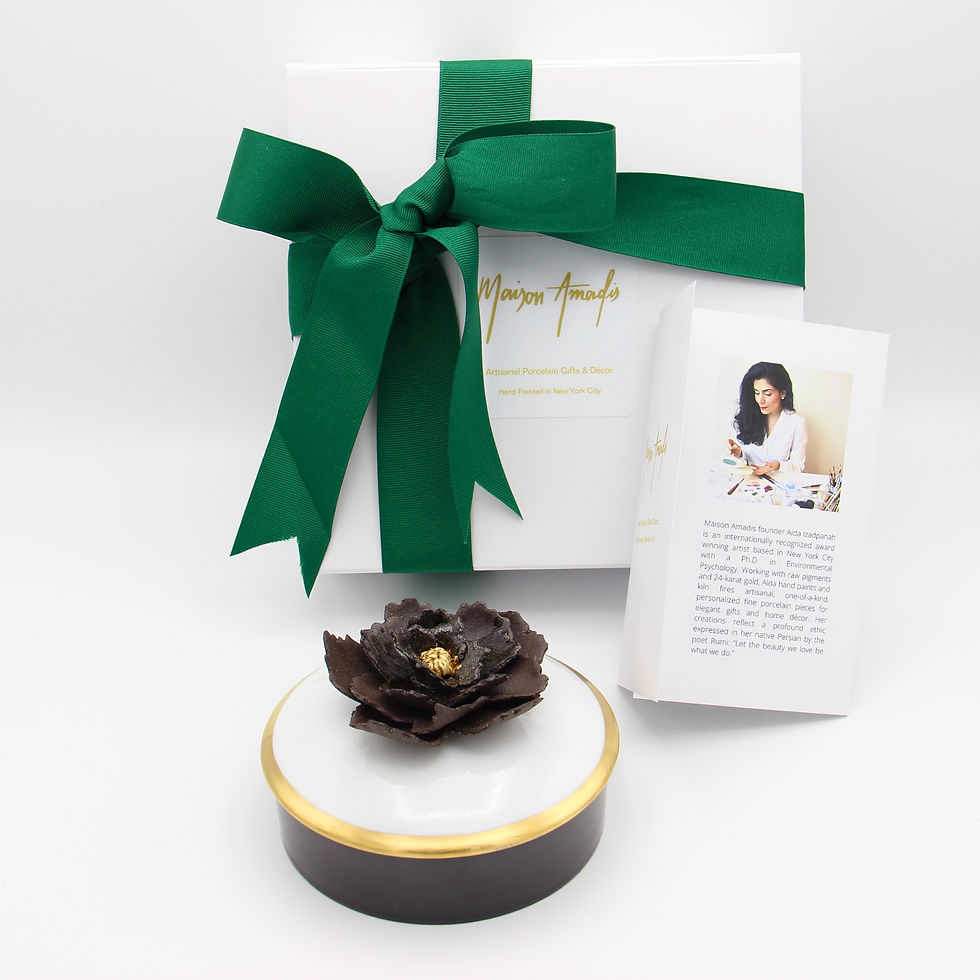 Thumbnail: Floral Sculptural Design with 24 karat Gold