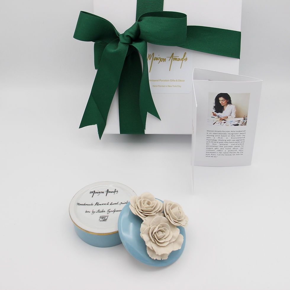 Thumbnail: Floral Sculptural Design with 24 karat Gold