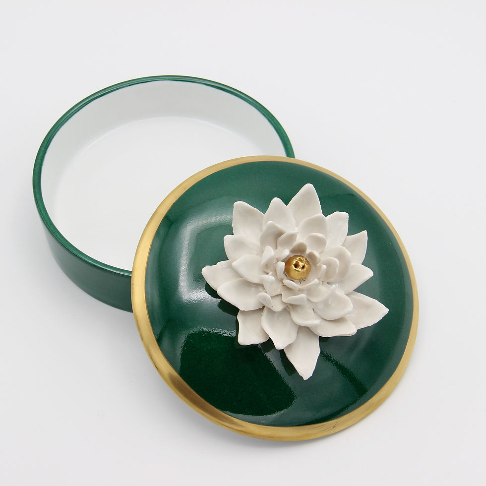 Thumbnail: Floral Sculptural Design with 24 karat Gold