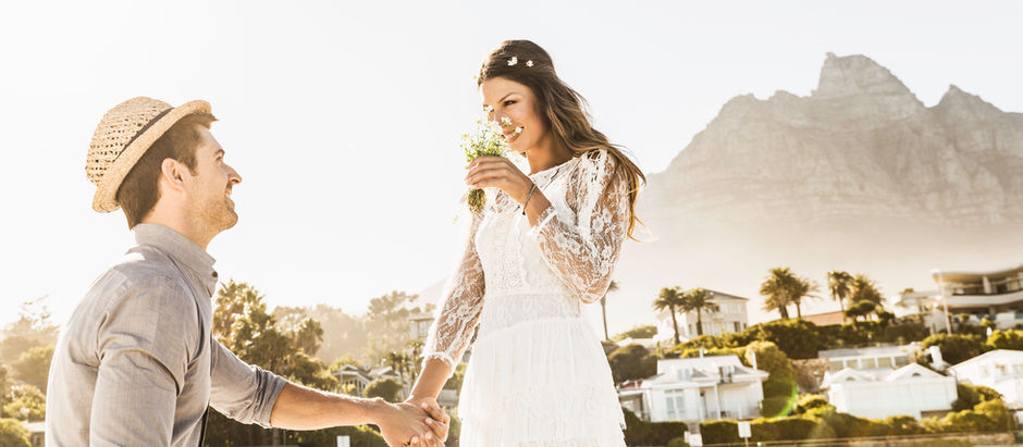 Should You Propose on Vacation? Weighing the Pros and Cons