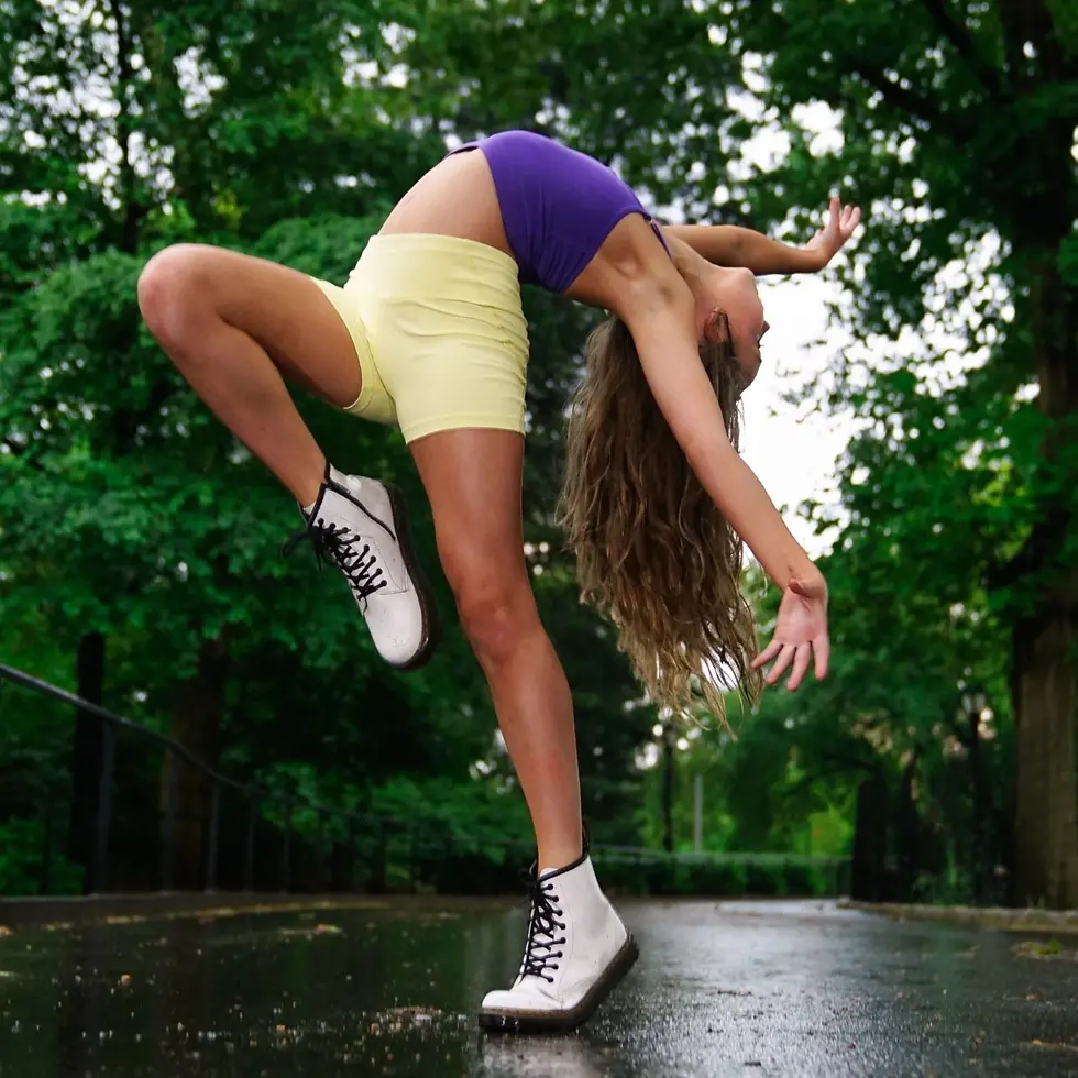 Thumbnail: High-Rise Compression Shorts - Yellow