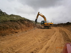 Retro JCB con martillo de 1600 kg
