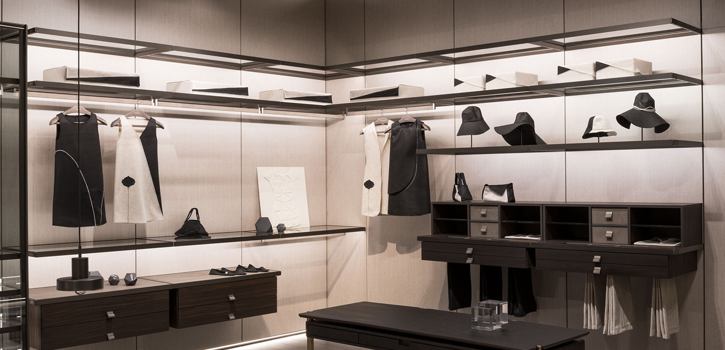 Luxury Closets Tailored to Perfection : High-End Italian Design