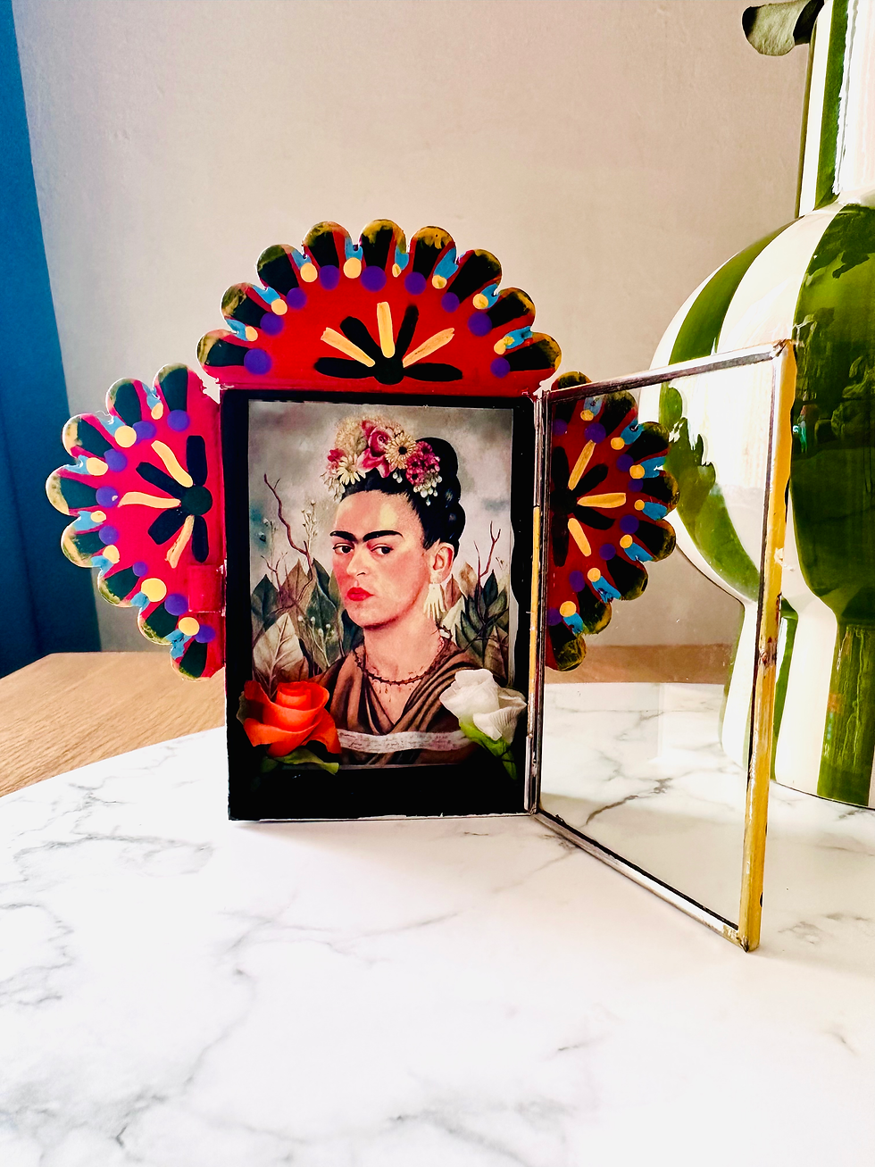 Miniature : Cadre Frida Kahlo rouge