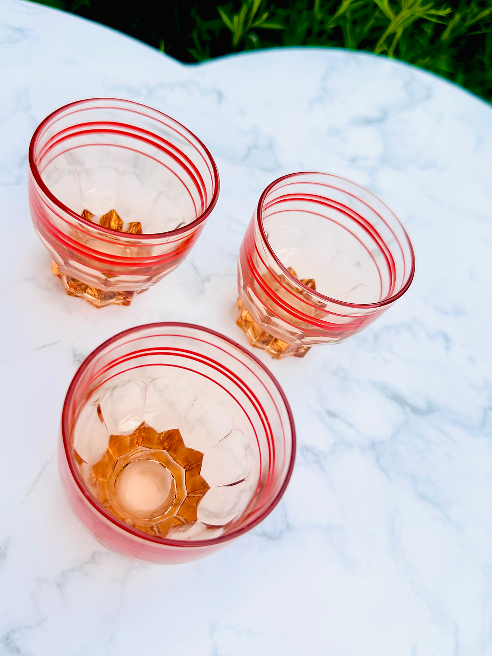 Miniature : Trio verres roses et rouges pour carafe vintage
